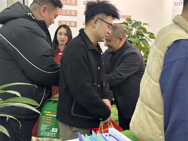 1706844514124307.jpg 54e1ba20d26e199f101c2423ffefb3e.jpg