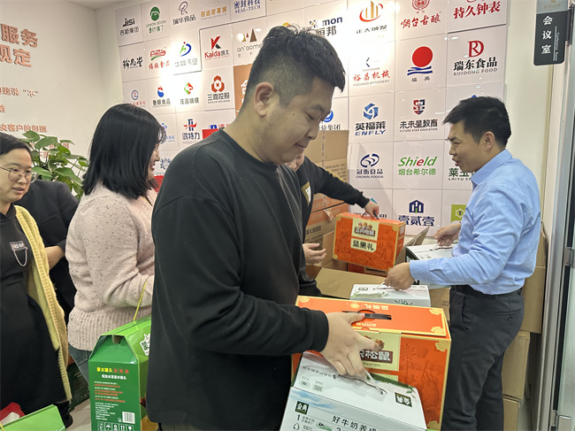 1706844519449597.jpg 199a751d976dff2ce619cd5de033271.jpg